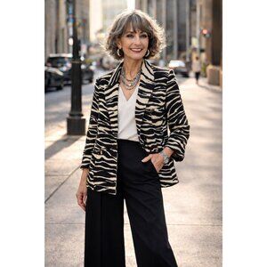 Chicos Zebra Pattern Blazer Jacket Size 12 Large NWT $159 Cuffable